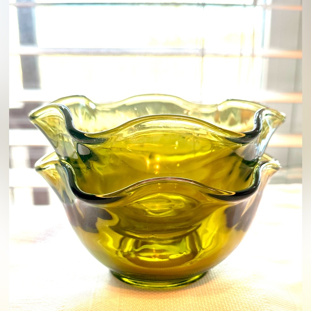Vtg MCM Anchor Hocking Avocado Green Glass Dip/Nut/Candy Dish Bowls set of 2 - Picture 9 of 10